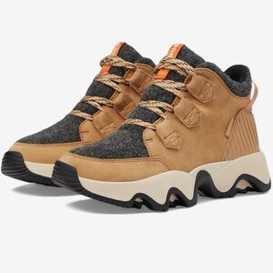 Like New Sorel Women’s Kinetic Impact Caribou Waterproof Shoes/Boots Tawny Buff